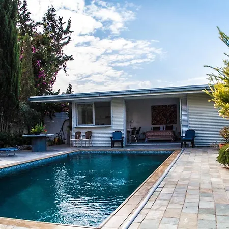 Idyllic With Private Pool * Λευκωσία
